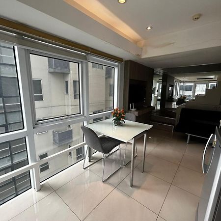 Oasis Regency @ Fort Victoria Bgc Taguig Bagian luar foto