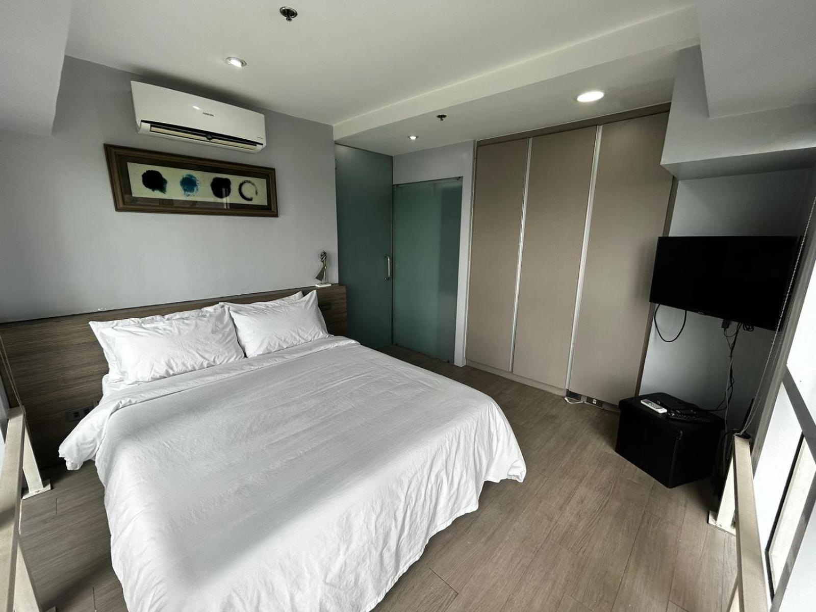Oasis Regency @ Fort Victoria Bgc Taguig Bagian luar foto