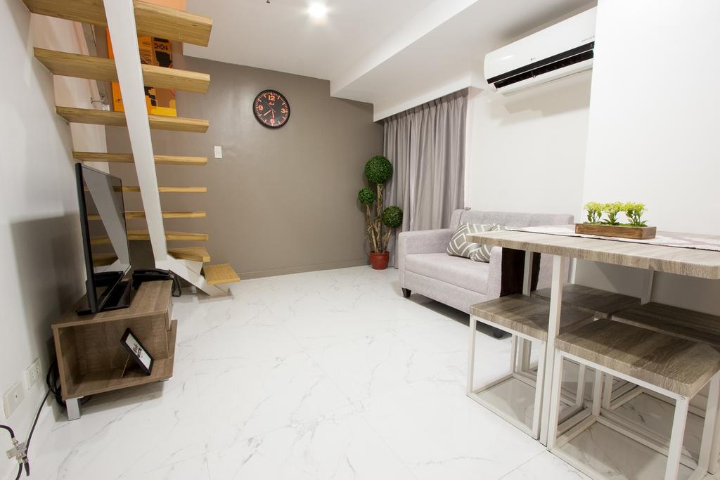 Oasis Regency @ Fort Victoria Bgc Taguig Bagian luar foto