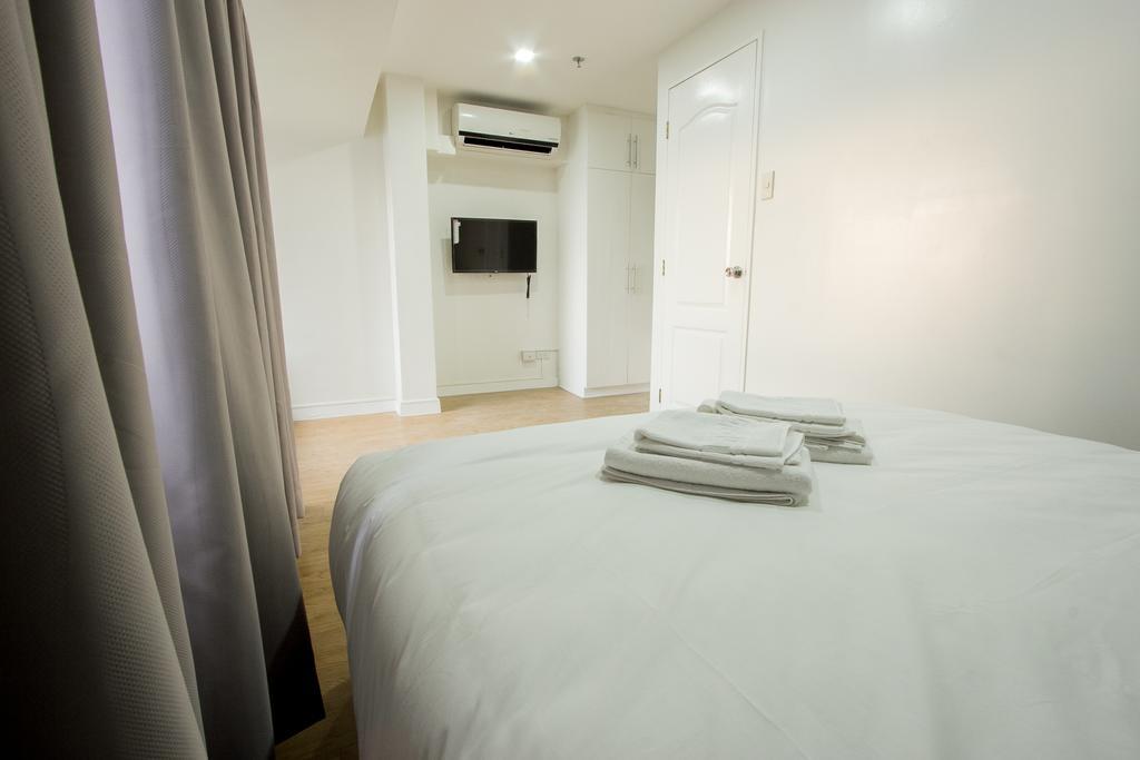 Oasis Regency @ Fort Victoria Bgc Taguig Bagian luar foto