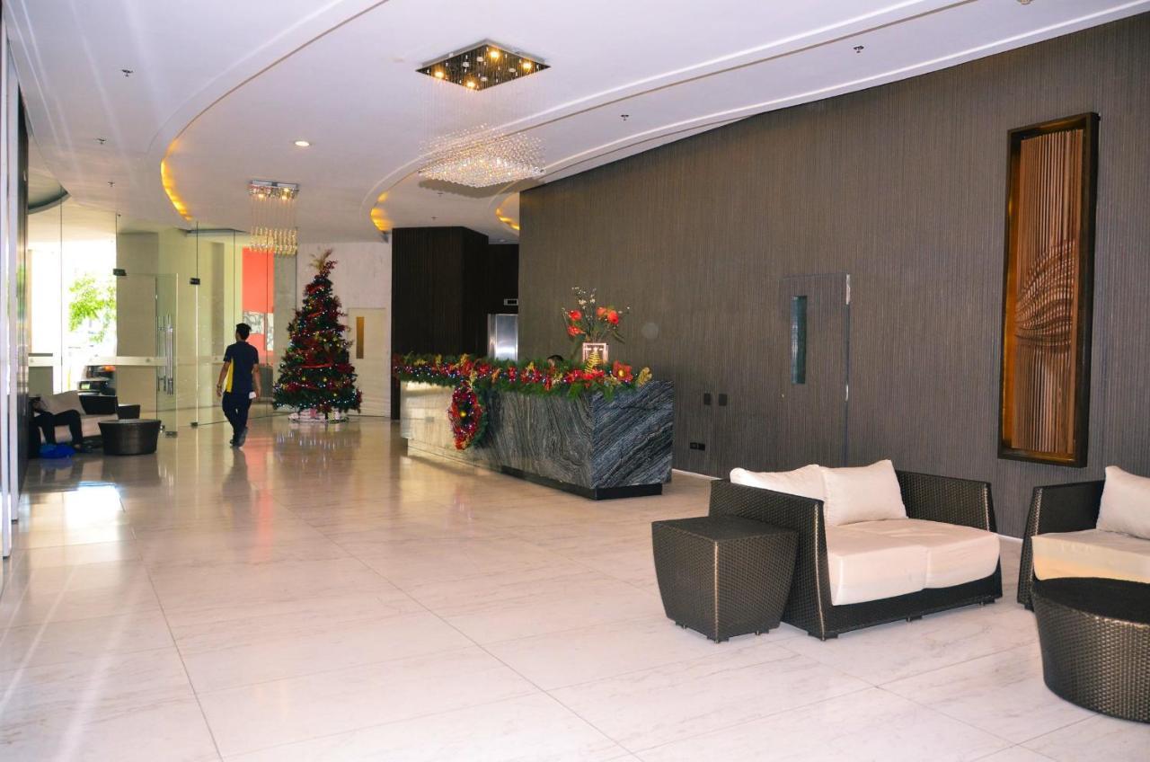 Oasis Regency @ Fort Victoria Bgc Taguig Bagian luar foto