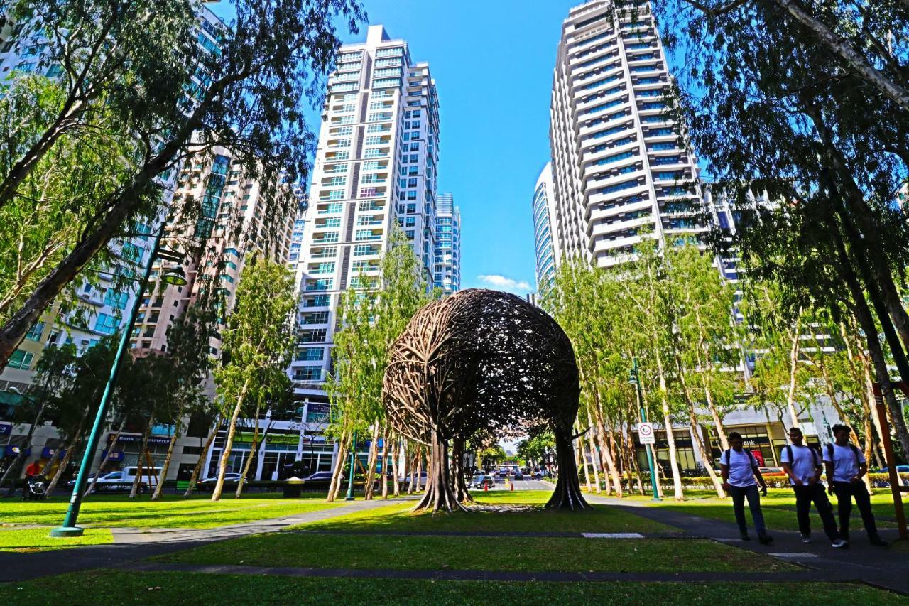 Oasis Regency @ Fort Victoria Bgc Taguig Bagian luar foto