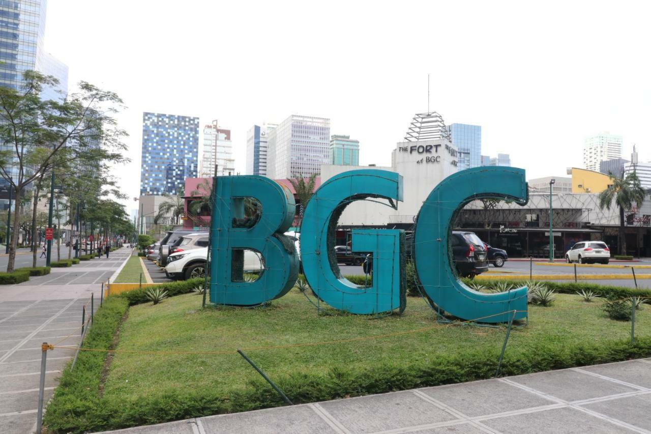 Oasis Regency @ Fort Victoria Bgc Taguig Bagian luar foto
