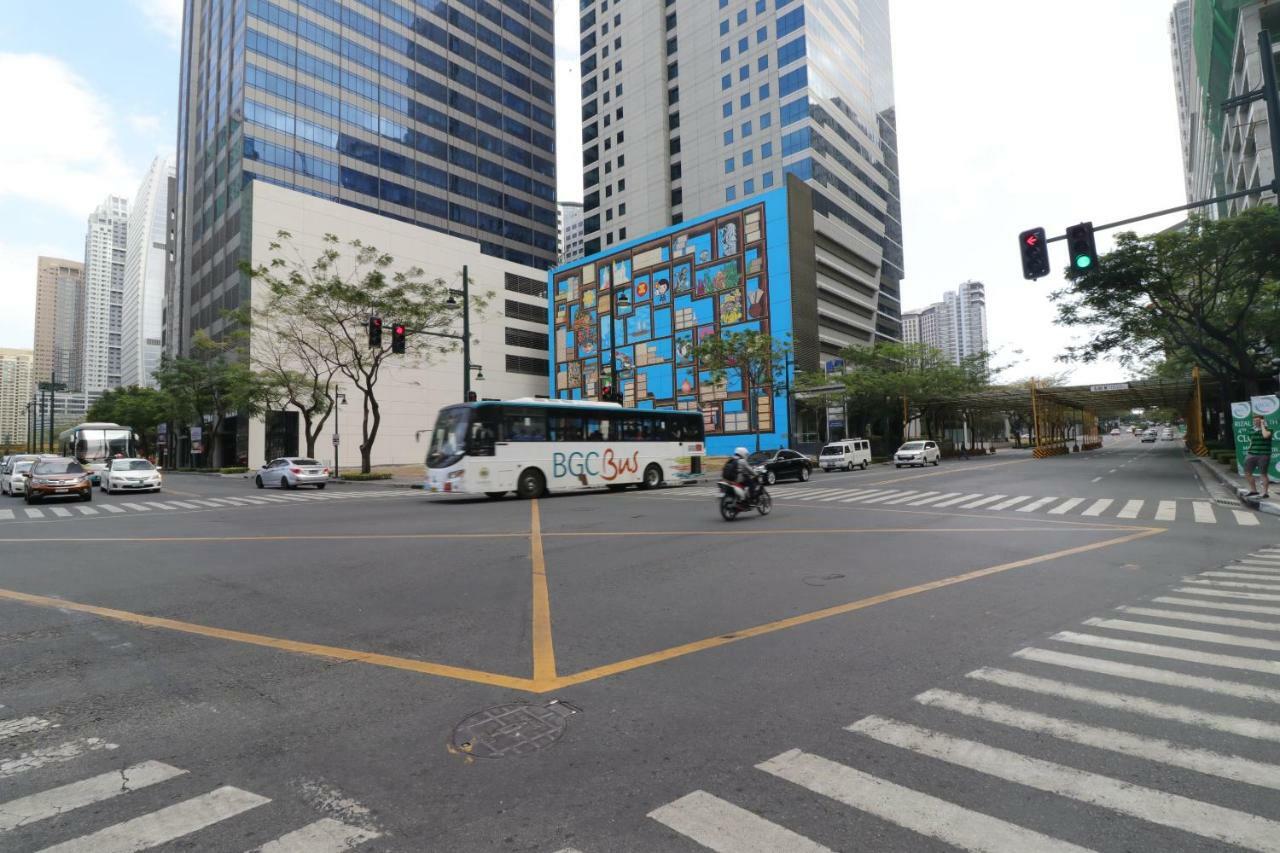 Oasis Regency @ Fort Victoria Bgc Taguig Bagian luar foto